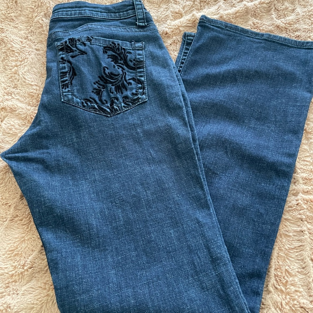 Lee’s slender secret Women's Jeans with Black Floral velvet design size 10 med